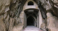 Crypta neapolitana